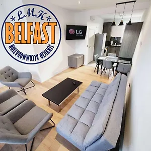 Lmk, 2 Bedroom Apartment, With Roof Terrace, Free Parking, Ev Charger, Great Location. Apartment